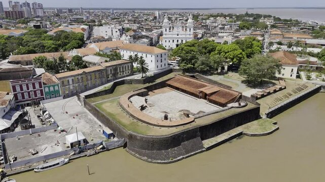 Drone orbits around Fort Pres&eacute;pio, Museu do C&iacute;rio and Saint Alexander Church in Bel&eacute;m, Par&aacute;, Brazil