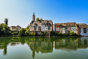 Laufenburg, Schlossberg, Kirche, St. Johann, Altstadt, Altstadthäuser, Rhein, Rheinufer, Uferweg, Ruine, Laufenbrücke, Sommer, Sommertag, Schweiz