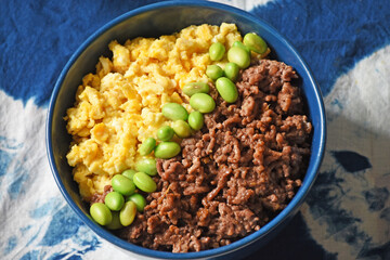 Three Colours Rice Bowl, Sanshoku (Soboro) Don is a combination of minced meat, egg and green vegetables. Delicious and healthy Japanese dish.
