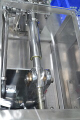 Semi-automatic cream filling machine Can contain liquids such as food, vegetable oil, shampoo, cream and lotion. Can be used for pharmaceuticals, cosmetics, food. chemical industry etc.

