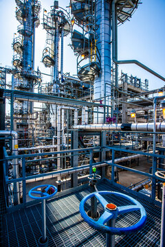 Oil refinery in Northern California