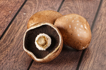 Raw brown champignon for cooking