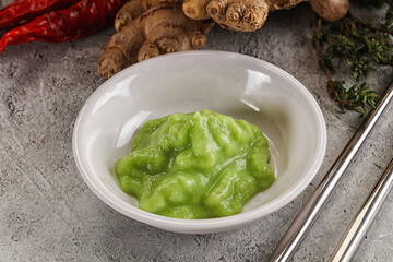 Green organic asian Wasabi seasoning