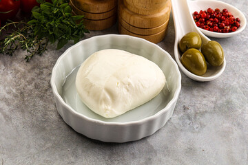 Gurmet organic mozzatla dairy cheese