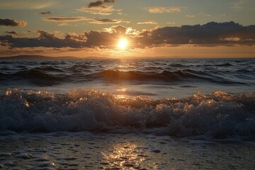 Naklejka premium Serene Sunset Over Ocean Waves