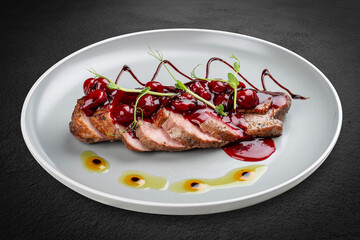 Duck breast with berry sauce