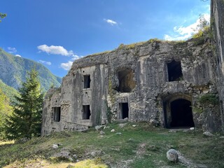 Fort Hermann (Triglav National Park, Slovenia) - Festung Fort Hermann (Triglav-Nationalpark, Slowenien) - Zgornja trdnjava Kluže ali Utrdba Fort Hermann, Bovec (Triglavski narodni park, Slovenija)