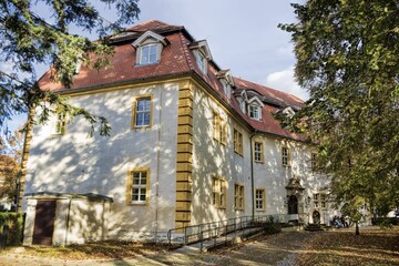 pulsnitz, deutschland - eustachius haus am alten schloss