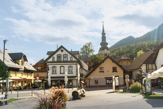 Kranjska Gora alpiner Ferienort im Nordwesten Sloweniens unweit des Nationalparks Triglav an einem Sp&auml;tsommertag