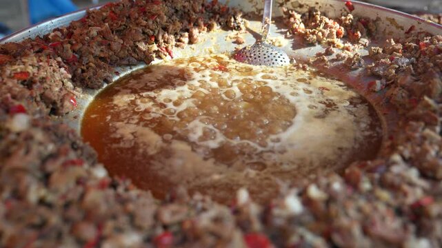 Siirt pan with meat, a Turkish traditional street food