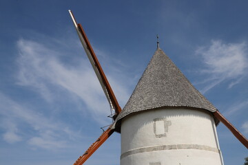 moulin sur l'île d'Oléron © Jacky Jeannet