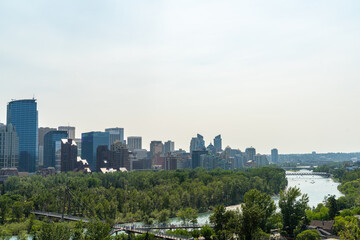 Fototapeta premium Calgary city skyline on a sunny day