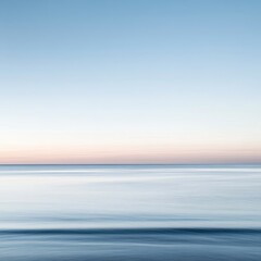 Obraz premium Serene Horizon at Dusk Over Calm Waters