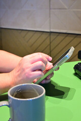 スマフォと手元