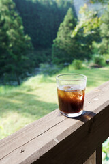 夏休みの別荘　アイスコーヒー