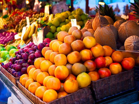 FRUITS