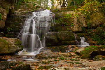 Fototapeta premium Suuctu waterfalls in Mustafakemalpasa, Bursa