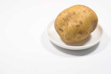 食卓の主役は？（Potato）