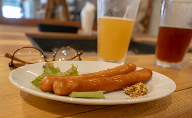 美味しいビールとソーセージ