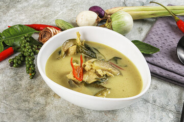 Thai green chicken curry with coconut