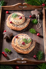 Delicious and sweet cinnamon yeast with cinnamon and sugar.