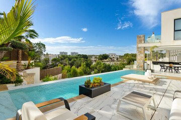 Luxury villa with golf course and infinity pool