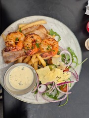 fried shrimp with chips