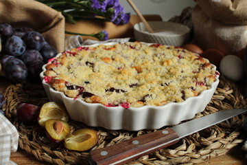 Pflaumenkuchen mit Streuseln