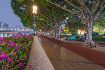 Night view of recreational trails in Guangzhou city parks
