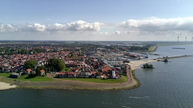 Urk Niederlande Holland Altstadt und Hafen mit Leuchtturm Panorama