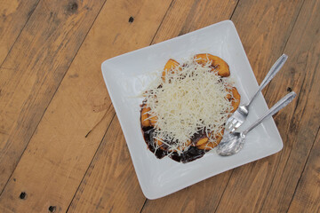 Pisang Keju ( Banana cheese ) is snacks are delicious and nutritious from indonesia