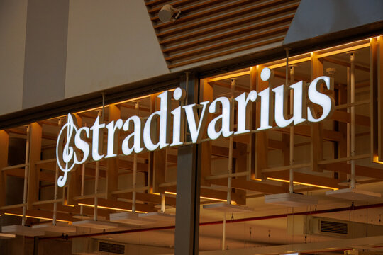 Stradivarius shop outlet store. brand Stradivarius company logo.