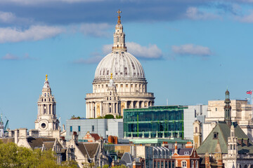 Naklejka premium St. Paul's cathedral dome in London, UK