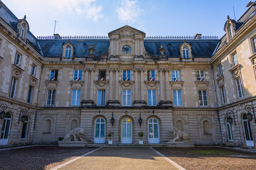 Fototapeta premium Dans les rues de la ville médiévale de Troyes