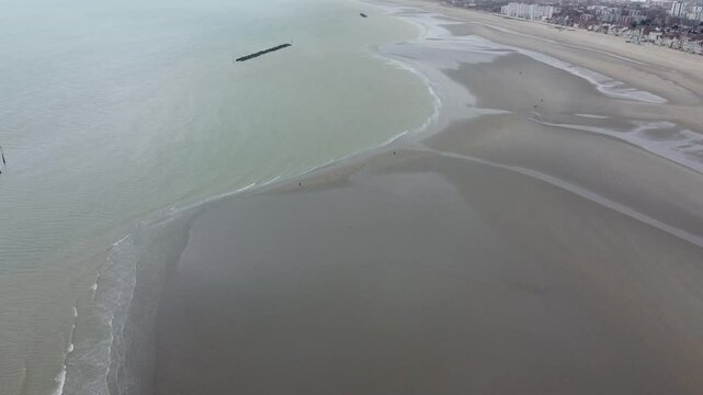 Dunkirk - English Battleship shipwreck 