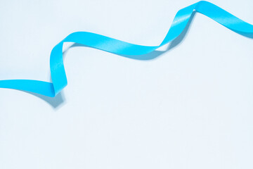 青色のリボン