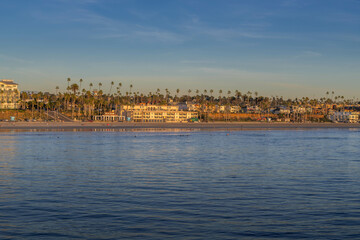 Fototapeta premium An overlooking landscape view of Oceanside, California