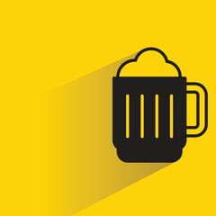 beer mug icon with shadow on yellow background