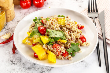 Dietary vegetarian quinoa with vegetables