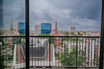 Panorama miasta widziana z ostatniego piętra wieżowca © rozentuzjazmowany