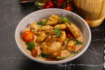Thai Tom yum soup with chicken