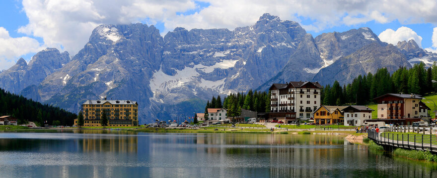Misurinasee, Lago di Misurina mit Sorapiss-Gruppe, Provinz Belluno, Venetien, Italien, Europa, Panorama 