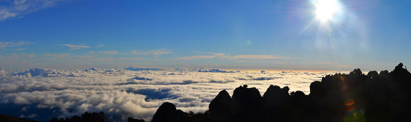 Insel La Reunion, Blick vom Krater in das Wolkenmeer, Panorama, Indischer Ozean, Panorama  © Aggi Schmid