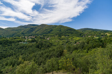 Fototapeta premium Le montagne e i cieli in tarda estate