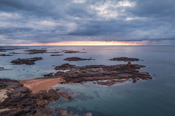 Fototapeta premium Natural landscape of the rocky beach and seascape along the Brittany coastline, Côte de granite rose or Pink Granite Coast in France