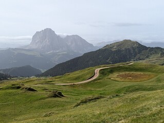 road to the mountains