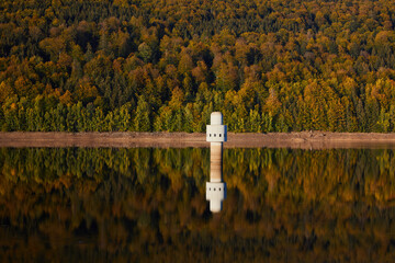 Trinkwassertalsperre Frauenau im Herbst