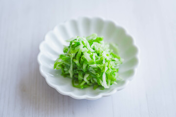 塩もみしたキャベツの千切り