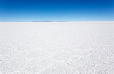 A photo of salt flat in  Uyuni