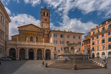 Fototapeta premium Piazza di Santa Maria and its fountain in Trastevere - Rome